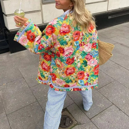 Steppjacke mit Blumenmuster und Patchwork
