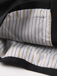 Kurzer Damenblazer im Tailored-Stil – Selina
