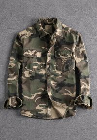 Herrenhemd im Camouflage-Look mit langen Ärmeln und Brusttasche – Orsen