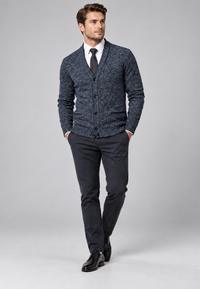 Herren-Strickjacke mit V-Ausschnitt, Knöpfen & Taschen – Levan