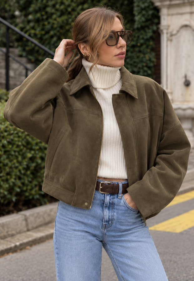 Damenjacke Wildlederoptik mit Ballonärmeln & Zip – Mila