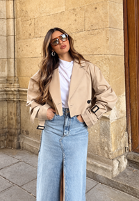 Kurzer Damen-Trenchcoat, Doppelreiher mit Gürtel – Cala